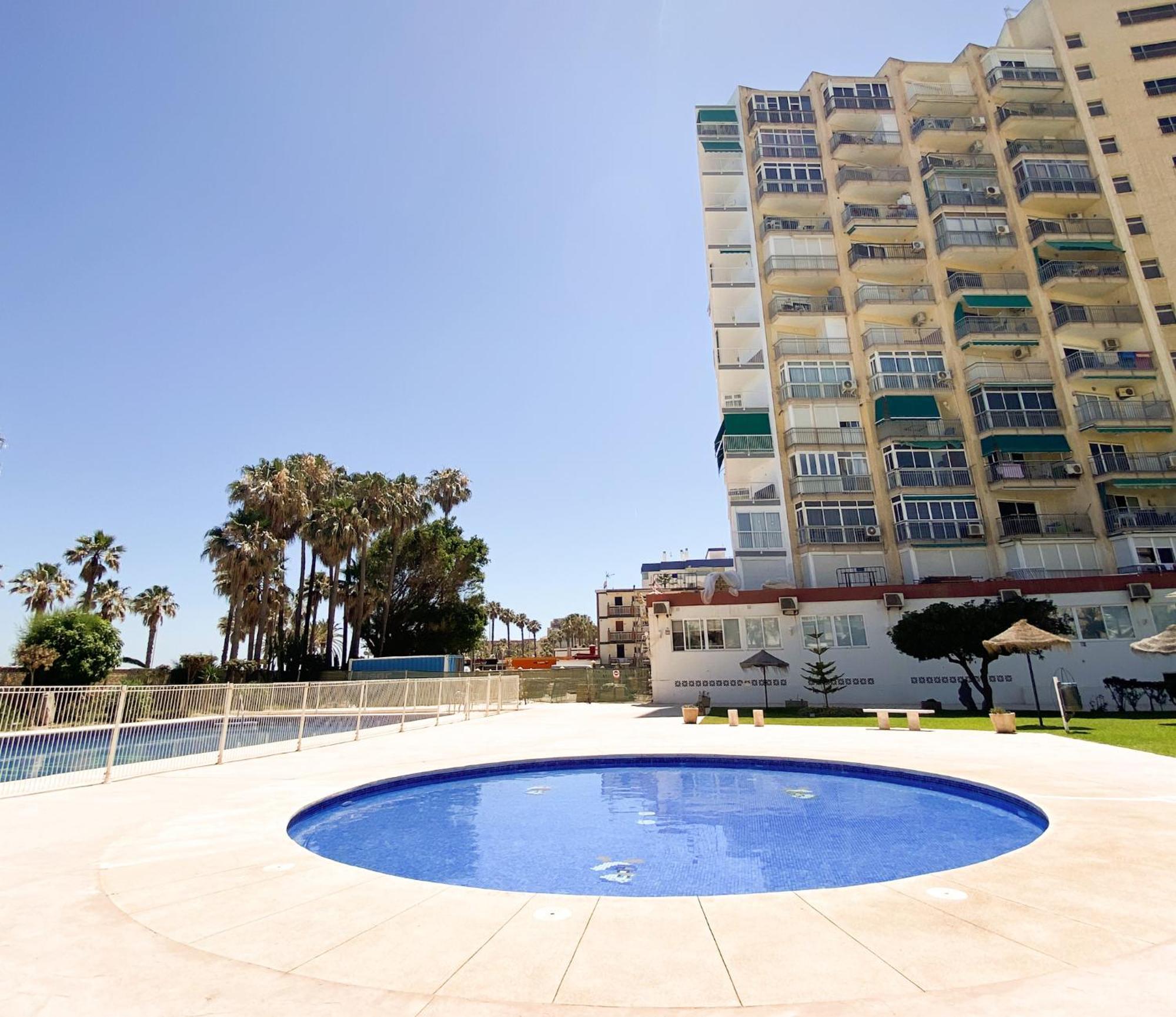 Vistas Al Mar A 1 Min De Playa Con Parkig Gratis Apartment Benalmádena Exterior foto